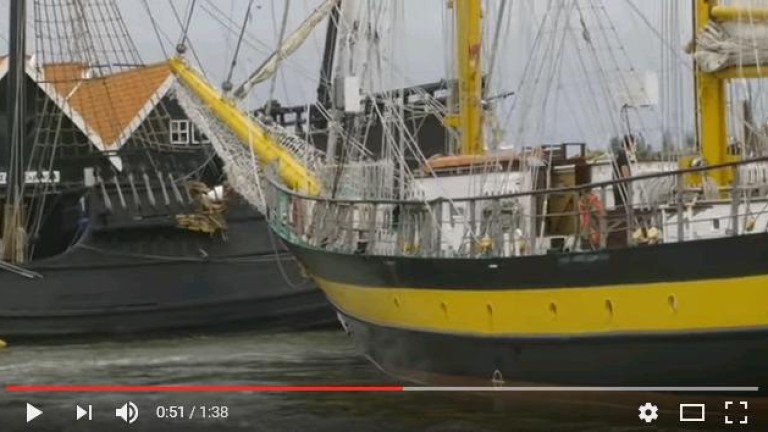 Вижте инцидента с български кораб в Холандия