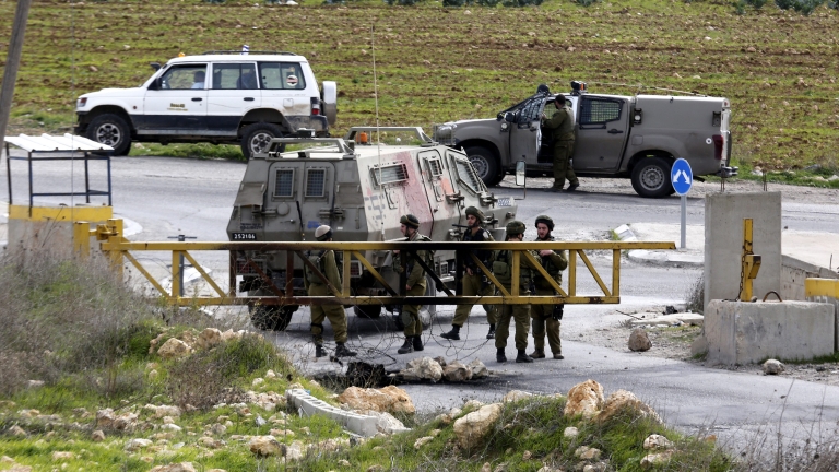 Израелската армия предупреди, че скоро няма да спрат сблъсъците с палестинци