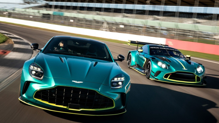Защо Aston Martin няма да спре скоро с двигателите с вътрешно горене