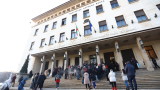 Опашки от желаещи пред БНБ да закупят възпоменателната монета на Христо Ботев