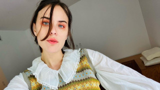 На крехката едва 11 годишна възраст Талула Уилис започва да изпитва