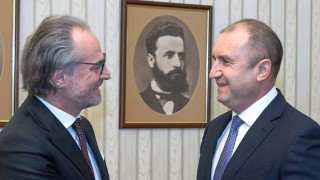 Президентът разговаря с Лозан Панов за промени в Конституцията