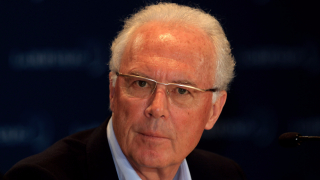 Легендата на германския и световен футбол Франц Бекенбауер почина