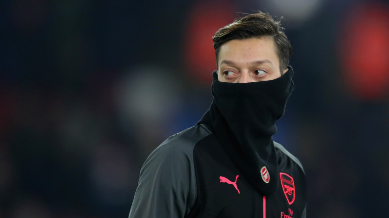 Ювентус изкушава Месут Йозил