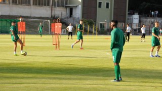 Берое започна зимната си подготовката Отборът проведе първо занимание за