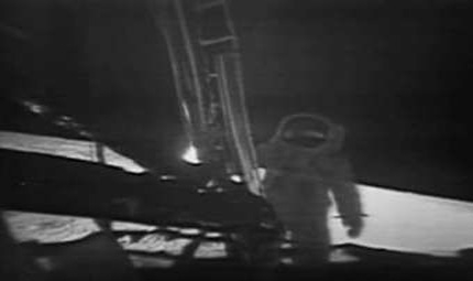 Разходка на луната с Google Earth