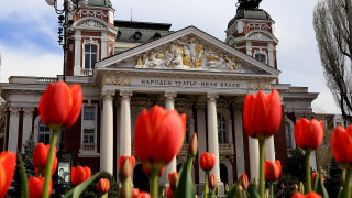 Кабинетът представя 700 000 лв. на Народния театър "Иван Вазов"