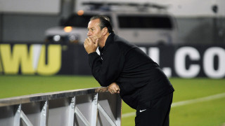 Двама нидерландци които са сред най големите авторитети в треньорската професия