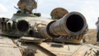 Пиян британски войник бяга от казармата с 2 танка