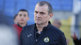 Ръководството на Славия ще предложи нов договор на треньора Златомир