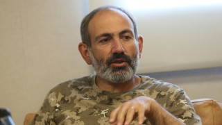 Лидерът на арменската опозиция Никол Пашинян е официално номиниран за