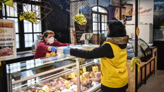 Хиляди магазини са отворени отново в Австрия Страната се стреми