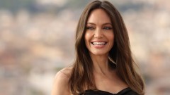 Доволна ли е Аджелина Джоли от новото начало за Захара