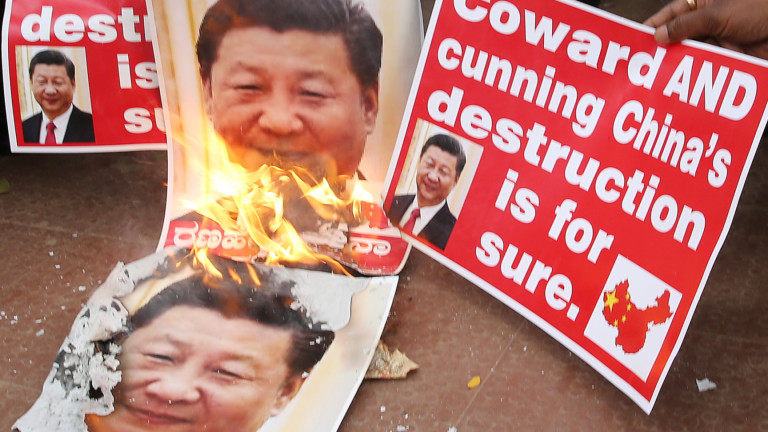 Сблъсък между Индия и Китай: Обвиняват се взаимно, но говорят за диалог и консултации