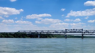 Възстановяват предсрочно двупосочното движение по Дунав мост Русе То