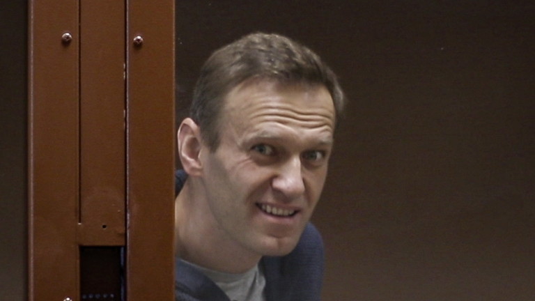 Навални обяви от затвора, че Русия започва три нови разследвания срещу него