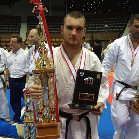 Българин стана световен шампион по карате киокушин!