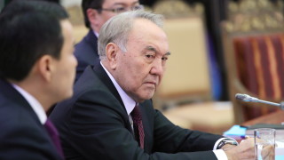 Бившият президент на Казахстан Нурсултан Назарбаев се е самоизолирал след