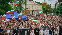 Посрещаме героите във волейбола в центъра на София