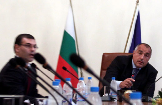 Премиерът се среща с директори на болници