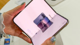 Дефект чупи екраните на чисто нови iPhone Duo