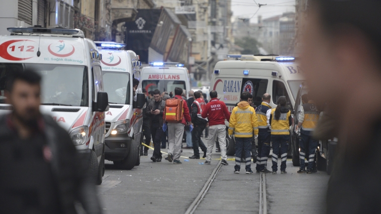 Турция издирва трима предполагаеми атентатори