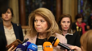 За силно политическо правителство настоя вицепрезидентът Илияна Йотова Вицепрезидентът следи внимателно