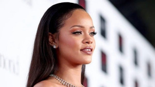 От тази нощ на земята има още една република