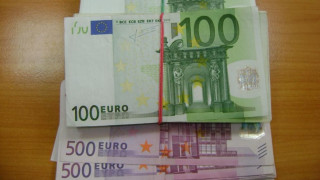 Митничарите на ГКПП Лесово хванаха нелегално пренасяни златни накити и