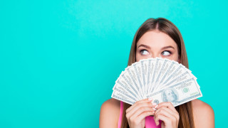 Сред европейците: Българите преувеличават заплатата си с най-много при интервю за работа