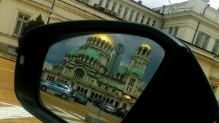 Слънчево и горещо във вторник