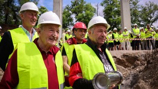 Капсула на времето съхраняваща специални послания към бъдещите поколения армейски