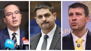 Парламентарната група на Възраждане готви следващ вот на недоверие Това