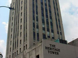 Пуснаха 20-етажна сграда на търг в eBay