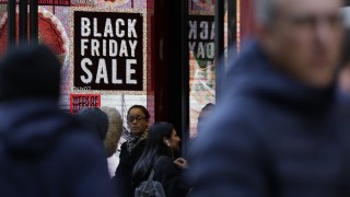 Къде по света хората харчат най-много пари за покупки на Black Friday?