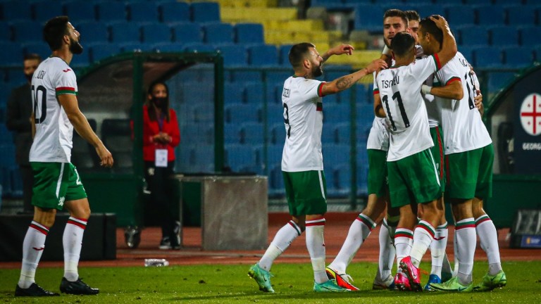 България прогресира с пет места в месечната ранглиста на ФИФА.