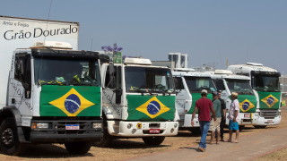 Хиляди продължават да протестират в защита на Болсонару в Бразилия