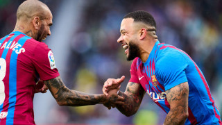 Мемфис Депай има стара контузия в слабините и няма да