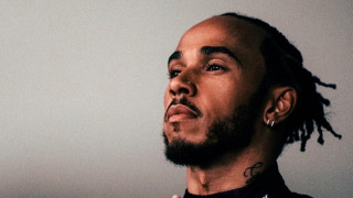 Седемкратният световен шампион Люис Хамилтън се очаква да си върне