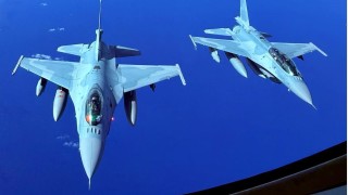 До дни пристигат у нас още два изтребителя F-16 