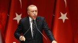  Преди срещата с Путин, Ердоган заплашва да възобнови офанзивата против кюрдите в Сирия 