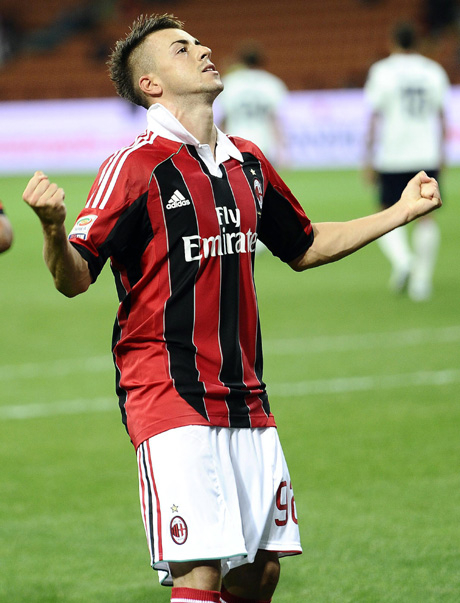 Милан отряза Юнайтед за "Малкия фараон"