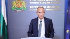 Вълчев: 2000 ученици не са се явили на матурите, има няколко опита за преписване