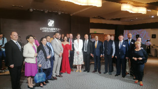 Министърът на външните работи Теодора Гeнчовска и министърът на туризма