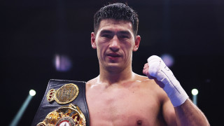 Шампионът на Световната боксова асоциация WBA и Международната боксова организация