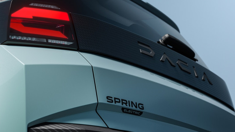 Dacia Spring бе пуснат на пазара през 2021 г. като