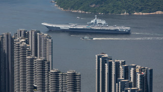 Китайският флот показва сила на учение в Южнокитайско море