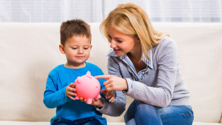 Как да научите децата си да боравят с пари?