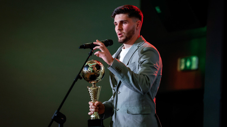Защитникът на ЦСКА Християн Петров спечели наградата за най-прогресиращ млад