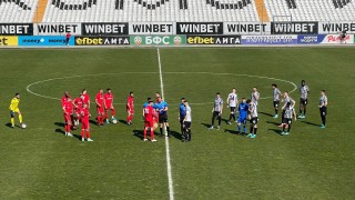 Локомотив Пловдив отстъпи на Ботев Враца с 1 2 в закрита
